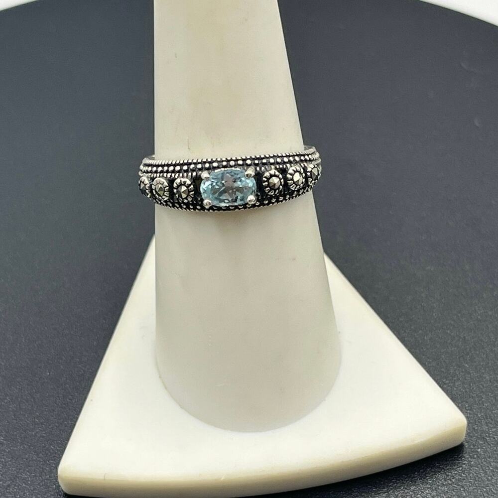 Alwand Vahan AV Signed Sterling Silver Blue Topaz Marcasite Dotted Ring‎ Size 8
